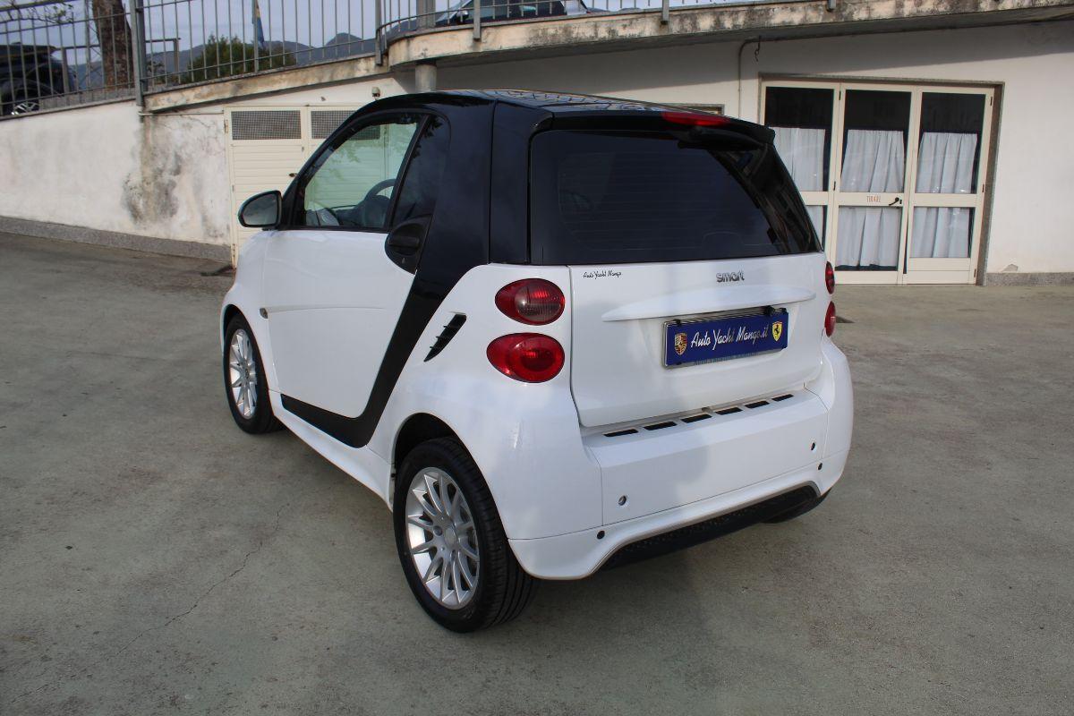 SMART - Fortwo - 1000 52 kW coupé passion