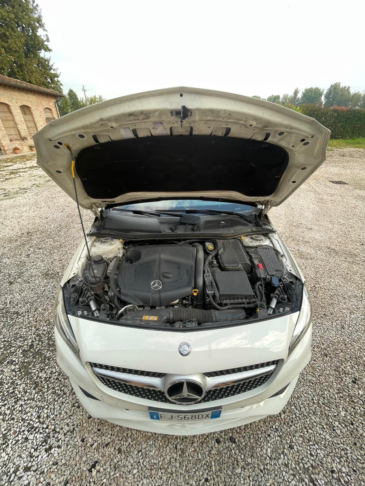 Mercedes-benz A 200 d Automatic 4Matic Premium