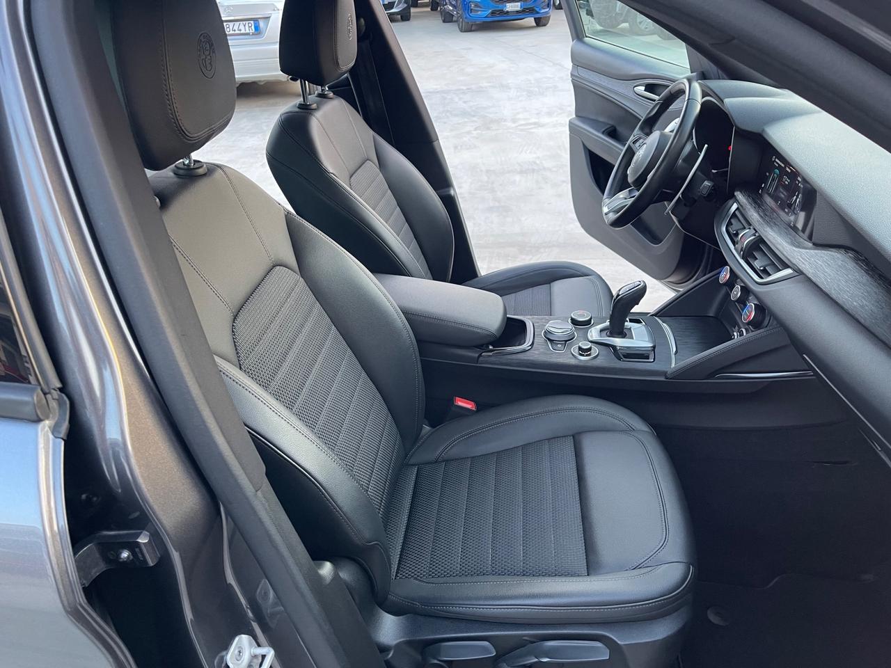 Alfa Romeo Stelvio 2.2 Turbodiesel 160 CV AT8 RWD Sprint