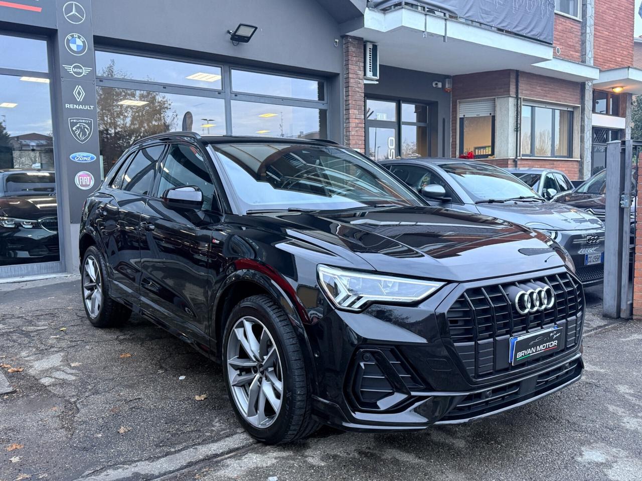 Audi Q3 SPB 45 TFSI e S tronic line edition