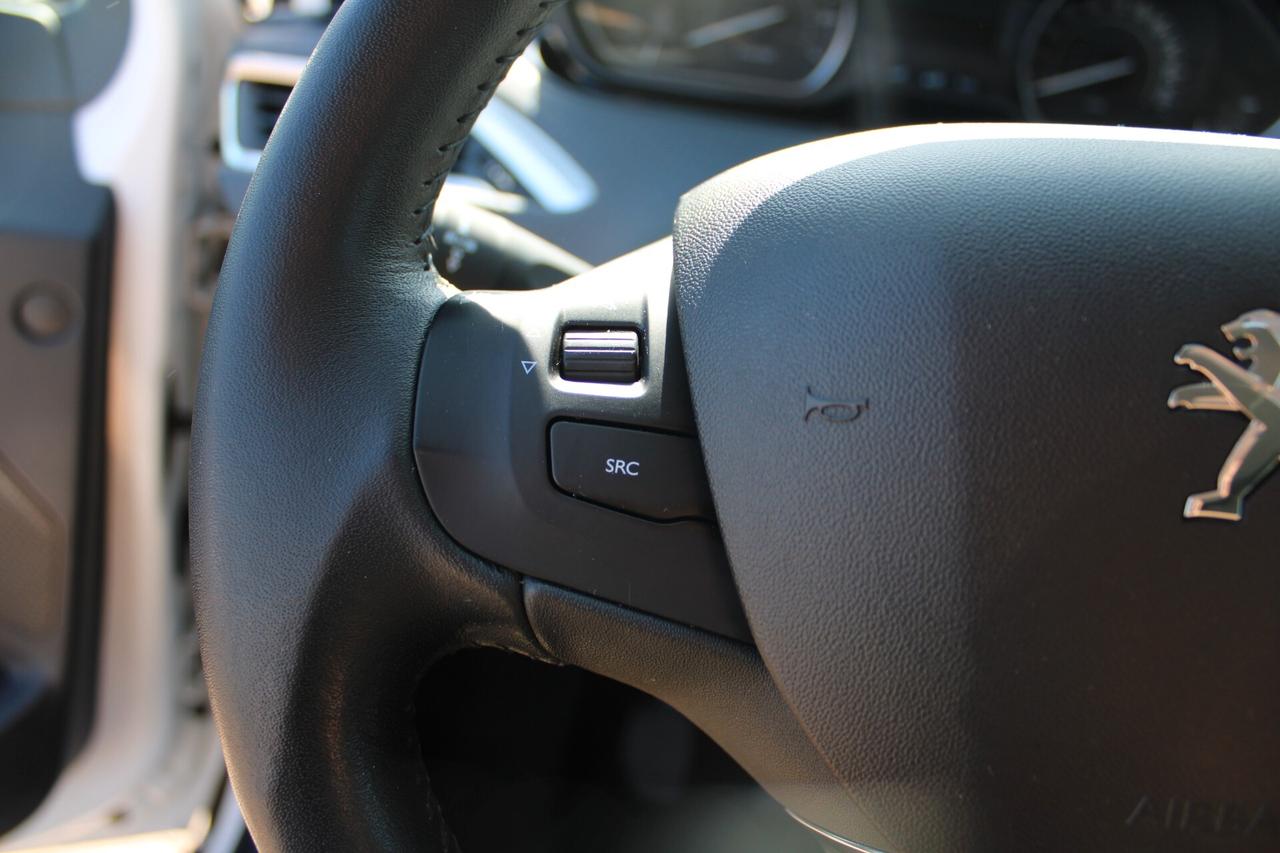 Peugeot 2008 1.2 PureTech 82 Allure