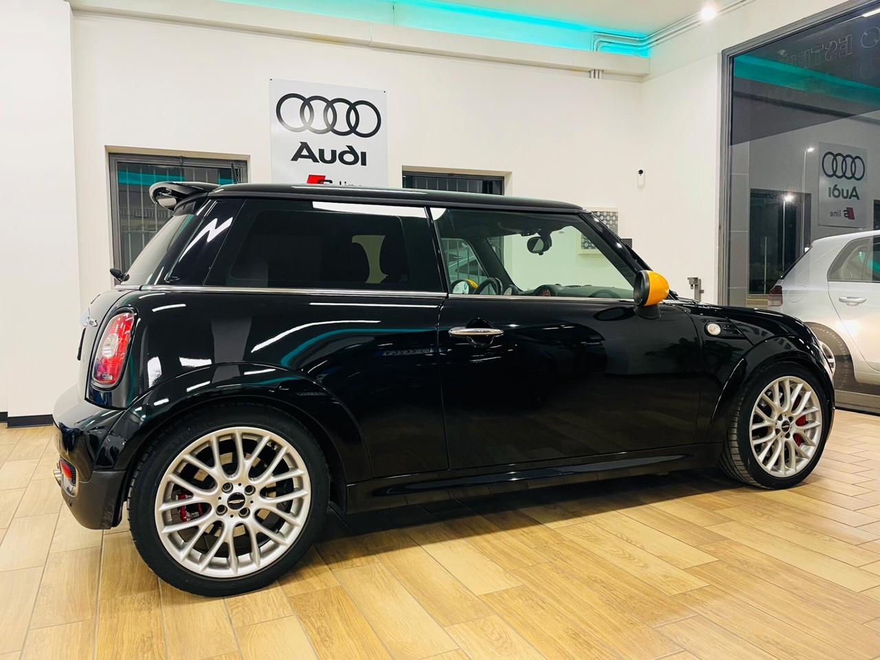 Mini John Cooper Works 1.6 Turbo (R56)