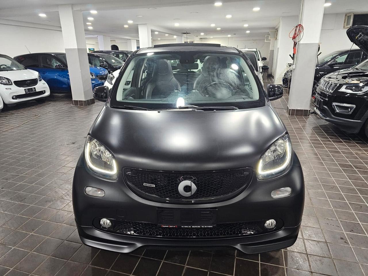 NUOVA SMART FORFOUR BRABUS EXCLUSIVE CABRIO EDITION 0.9 BENZ 109CV TWINAMIC