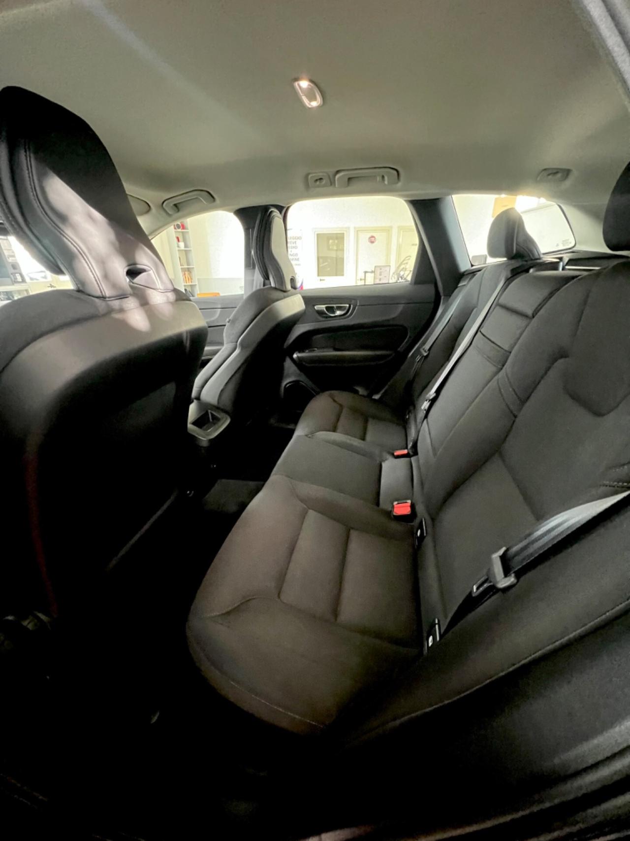 Volvo XC 60 XC60 B4 (d) Geartronic Business