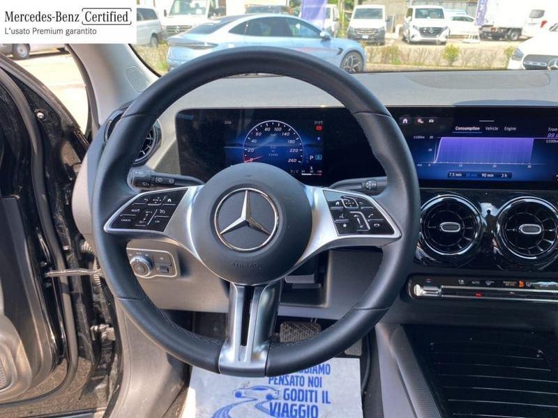Mercedes-Benz GLA 180 D ADVANCED AUTO