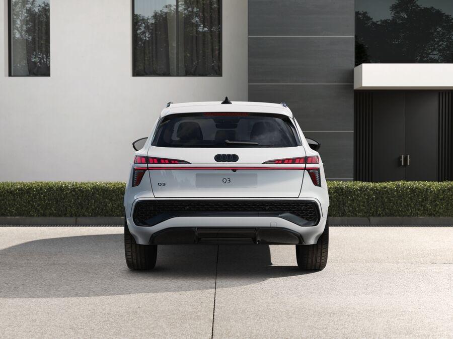 AUDI Audi Q3 SUV S line edition e-hybrid 200 kW S tronic