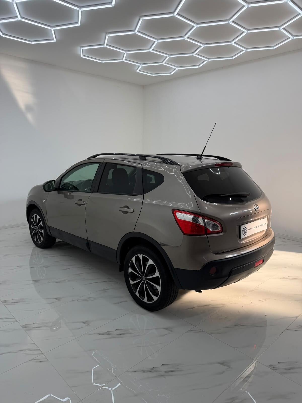 Nissan Qashqai 2.0 16V 360