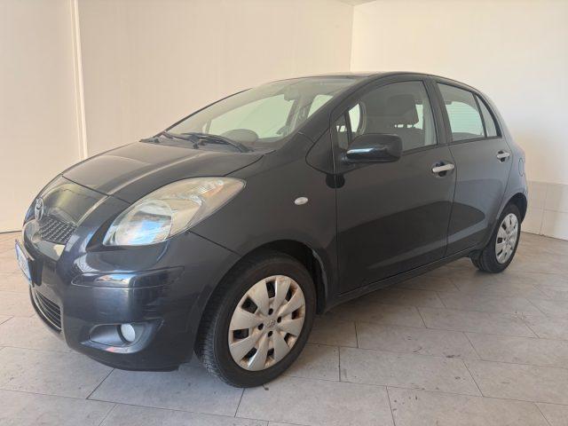 TOYOTA Yaris 1.0 5PORTE Sol