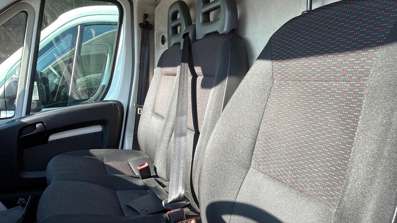 Peugeot Boxer MAXI 2.2HDI 140CV 2020