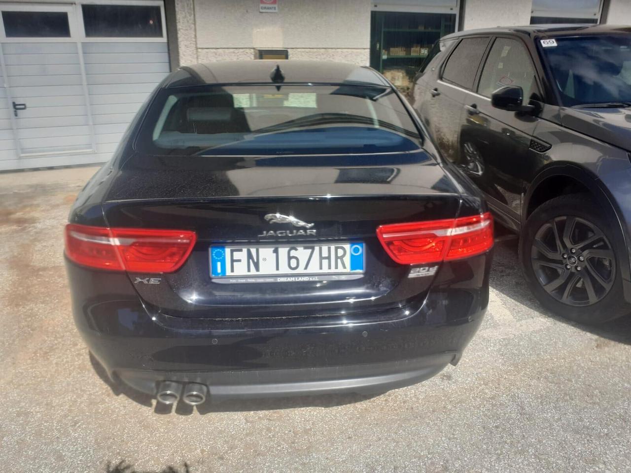 Jaguar XE 2.0 D 180 CV Pure