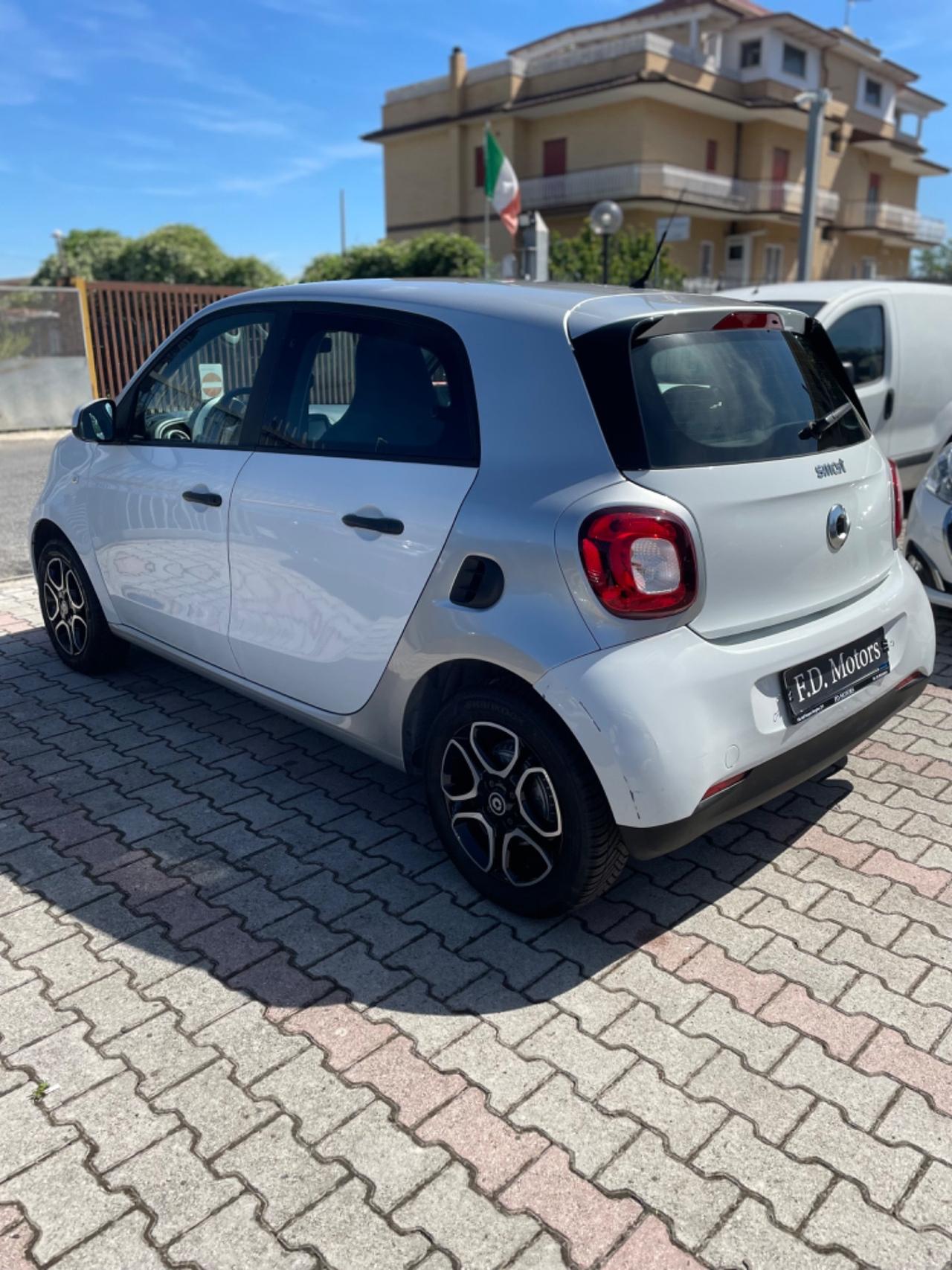 Smart ForFour 70 1.0 twinamic Youngster