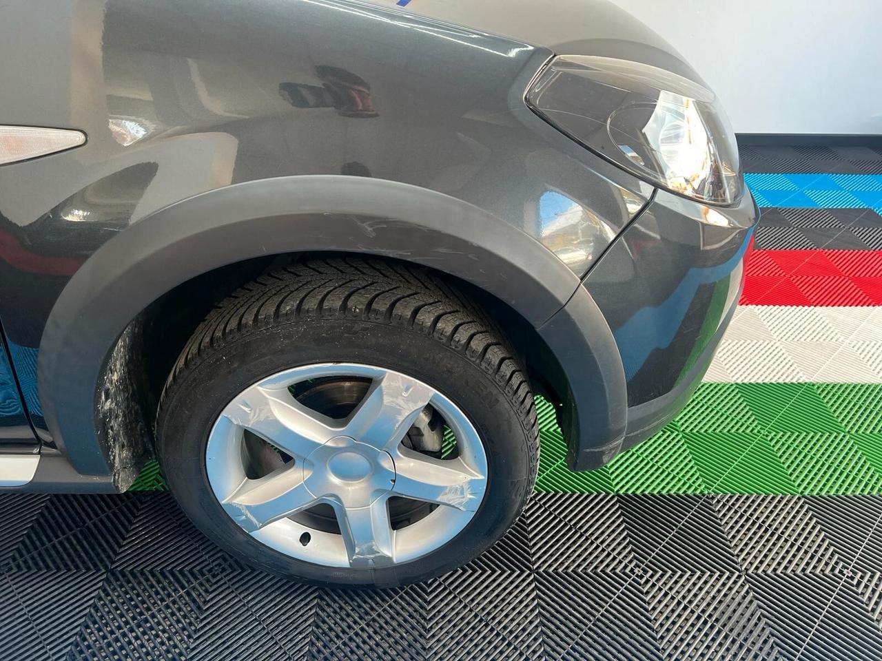 Dacia Sandero Stepway 1.6 8V 90CV -OK Neopatentati