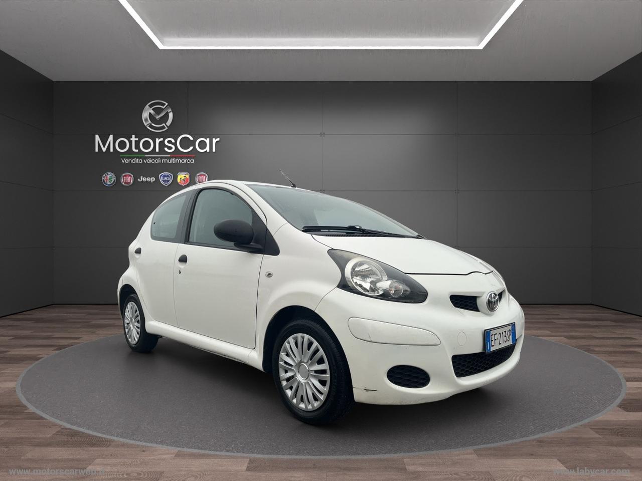 TOYOTA Aygo 1.0 12V VVT-i 5p. Deep Ocean Conn.