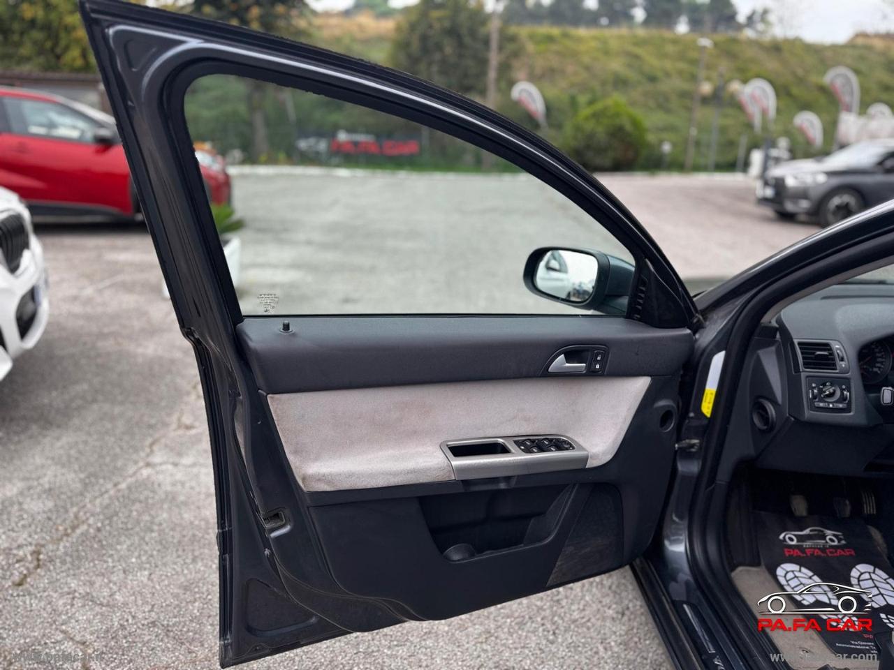 VOLVO V50 2.0 D Summum