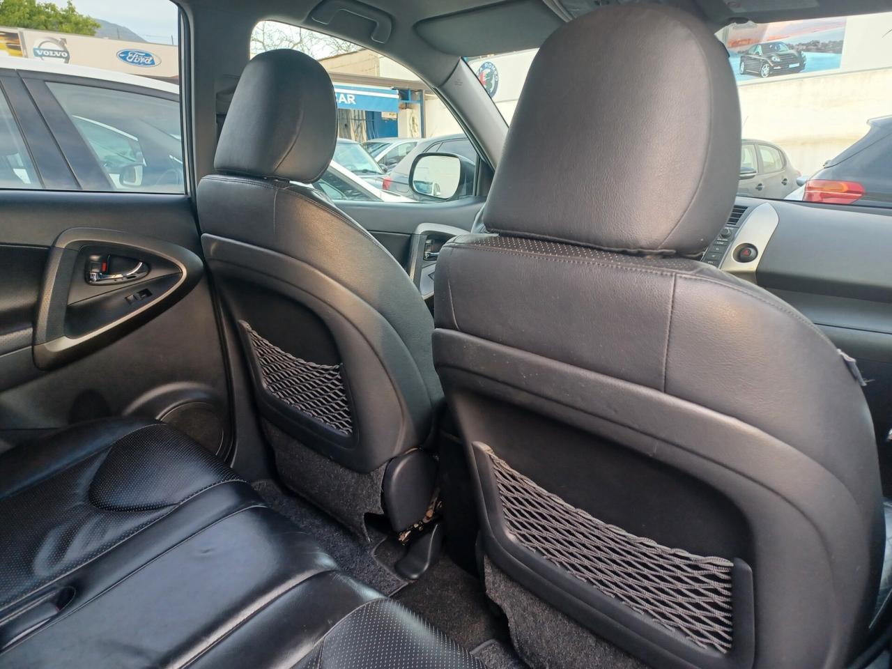 Toyota RAV 4 2.2 D-4D 150 CV Luxury