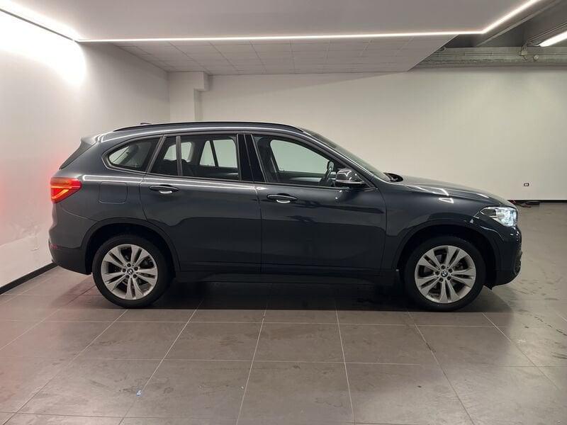 BMW X1 SDRIVE18D ADVANTAGE