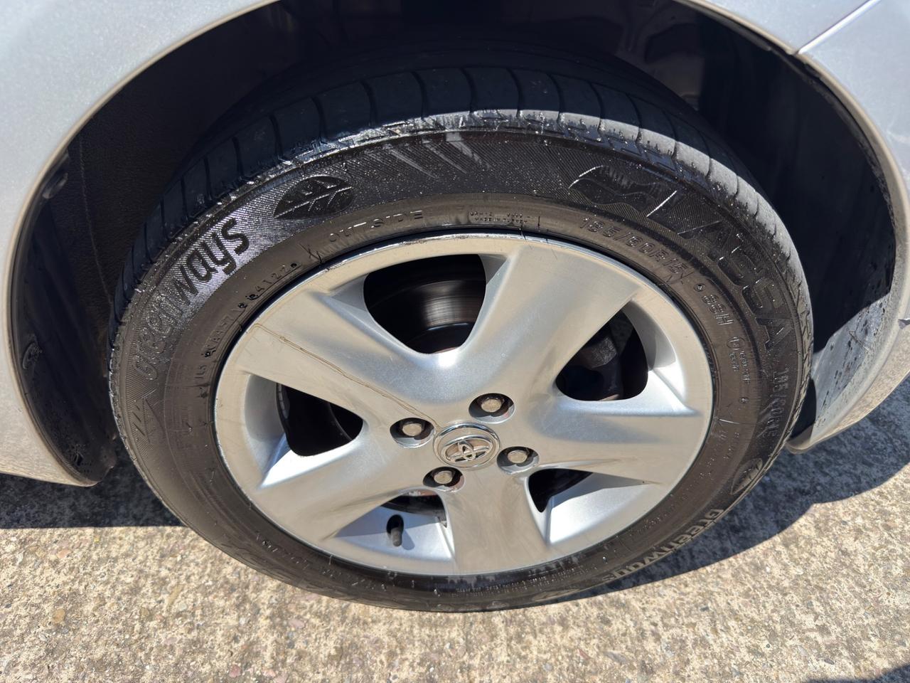 Toyota Yaris 1.3 5 porte Sol PERFETTA