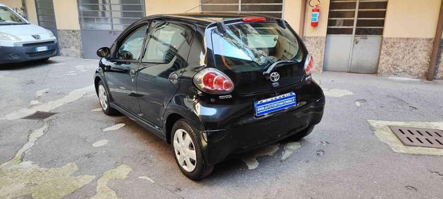 TOYOTA Aygo 1.0 12V VVT-i 5 porte Now Connect