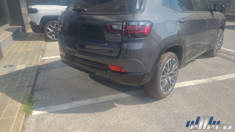 Jeep Compass e-Hybrid My24 Summit
