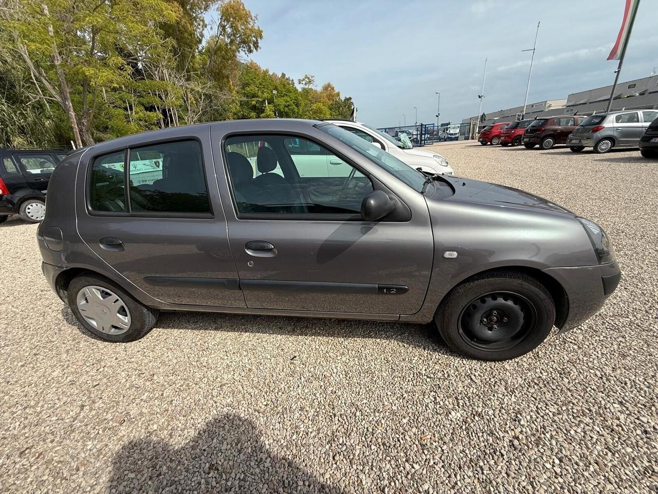 Renault Clio 1.6 16V cat 5 porte Initiale