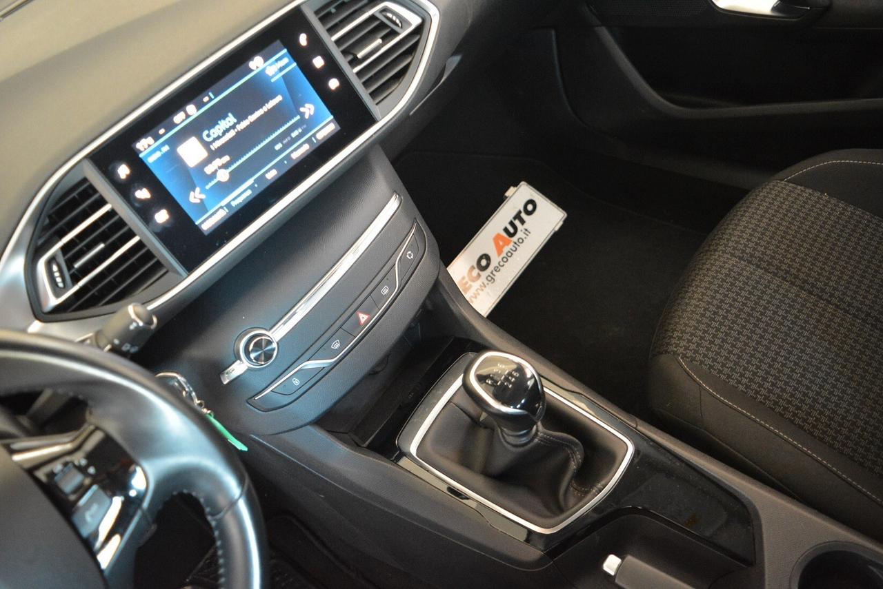 Peugeot 308 BlueHDi 130 S&S SW Active telecamera