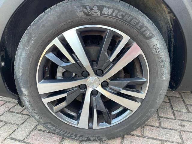 PEUGEOT 3008 PureTech Turbo 130 S&S EAT8 Allure Pack