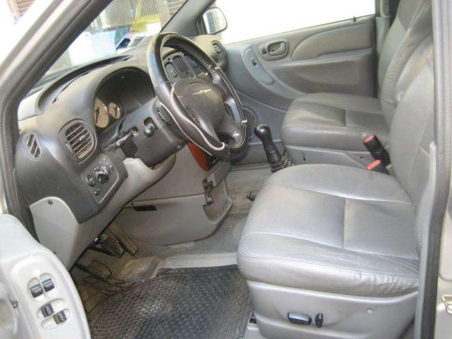 CHRYSLER Voyager 2.5 CRD KAT LX