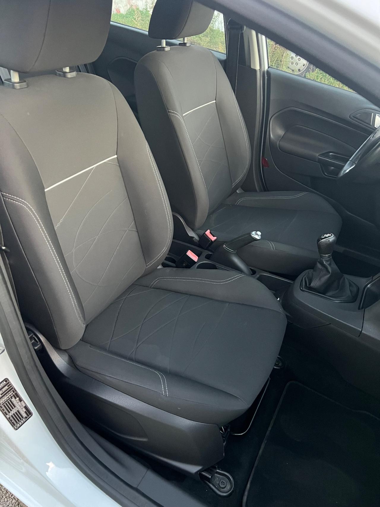 Ford Fiesta 1.5 TDCi 75CV 5 porte Titanium