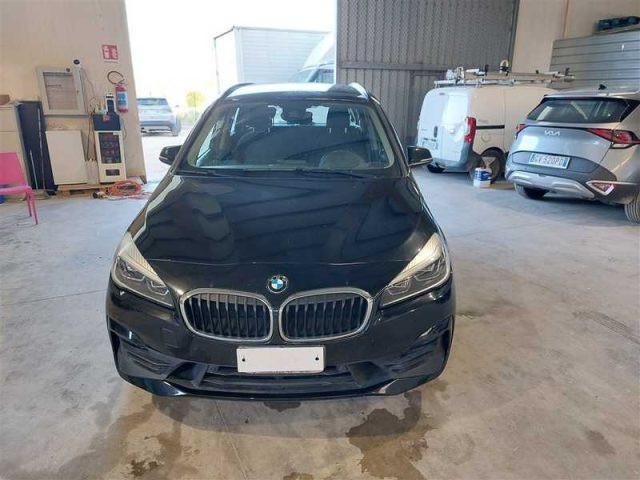 BMW 220 d Active Tourer Business aut. 7P