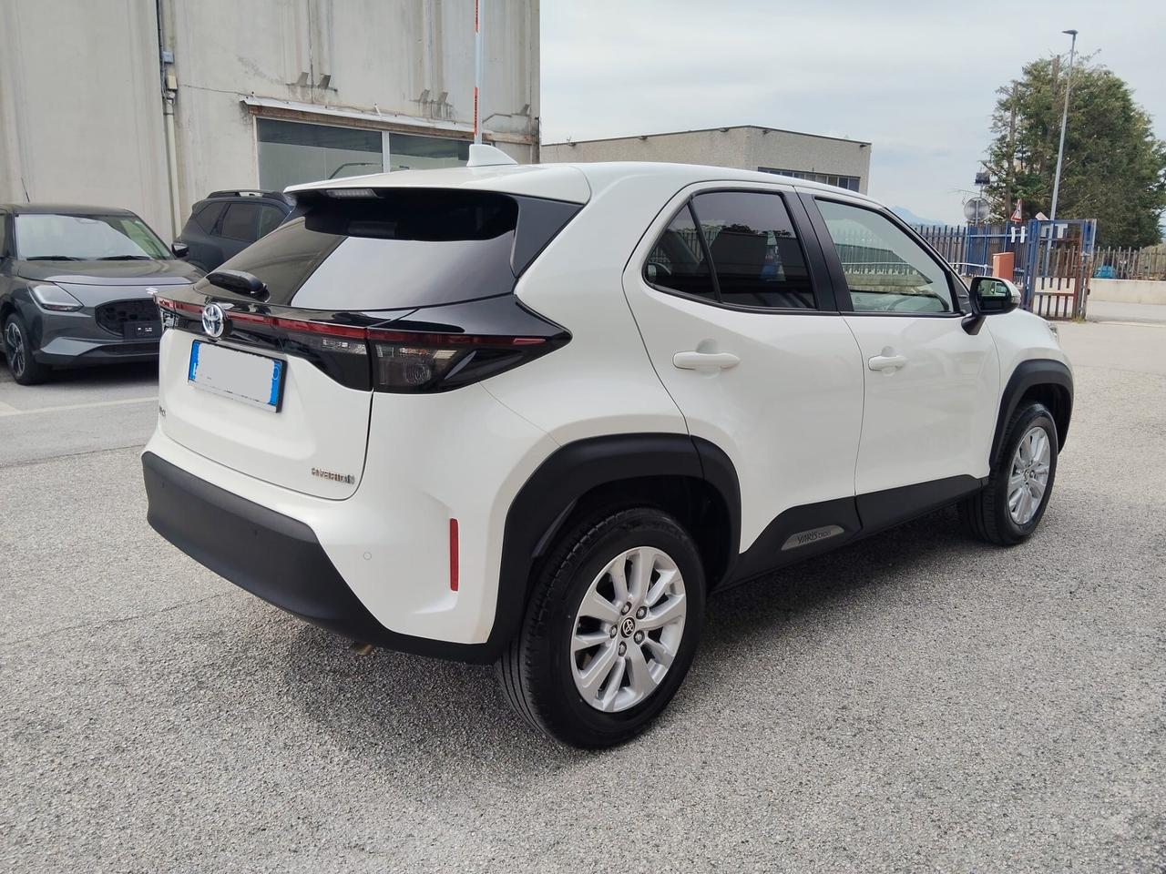 Toyota Yaris Cross 1.5 Hybrid E-CVT Business