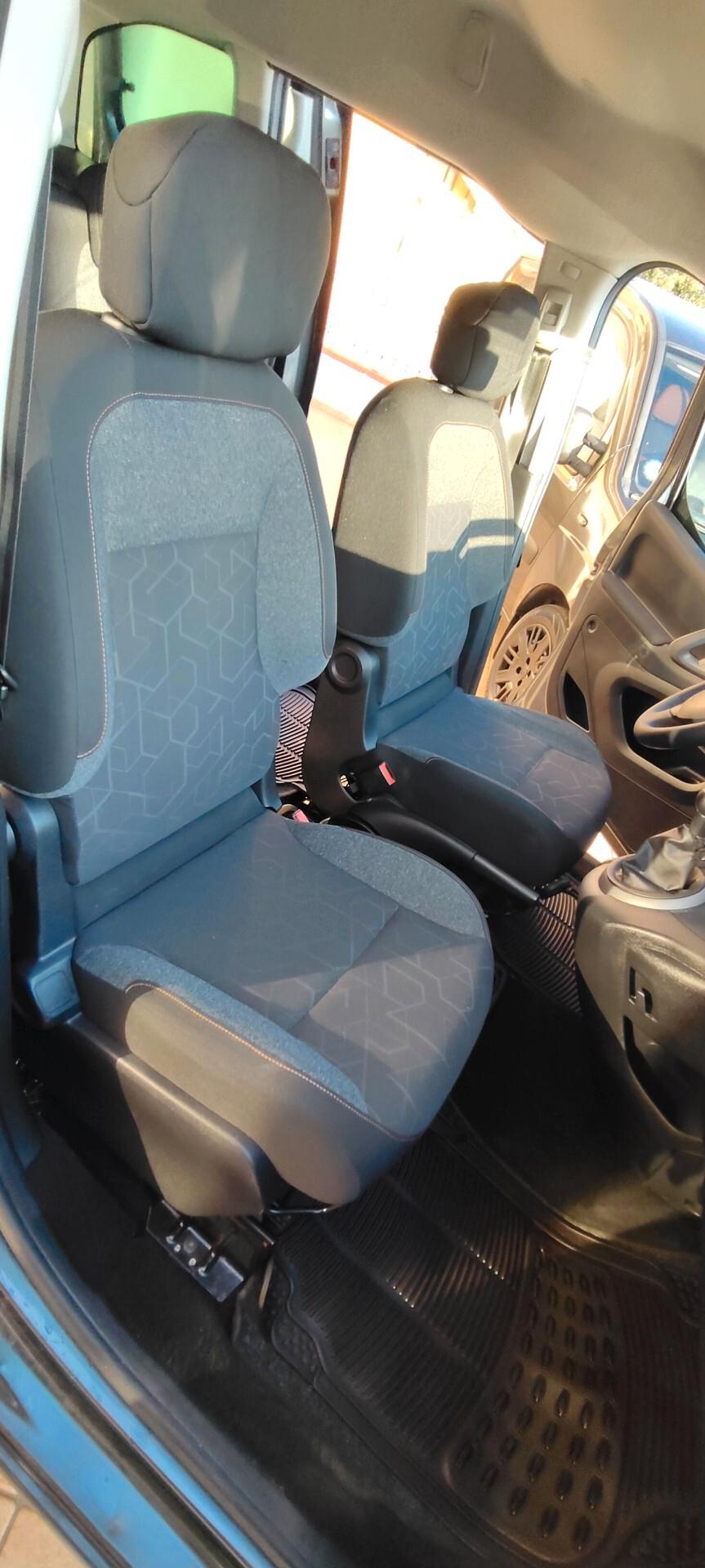 Peugeot Partner Tepee BlueHDi 75 Active