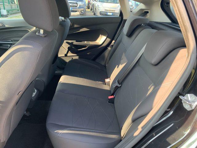FORD Fiesta 1.4 5 porte Bz.- GPL Black & White Edition