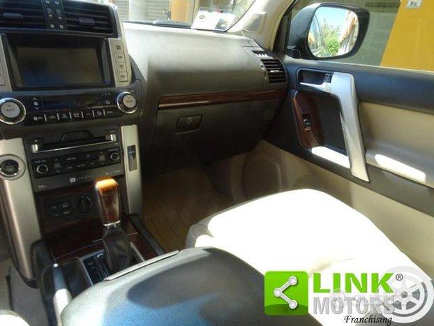 LINK MOTORS: TOYOTA LAND CRUISER 3.0 D4-D WAGON