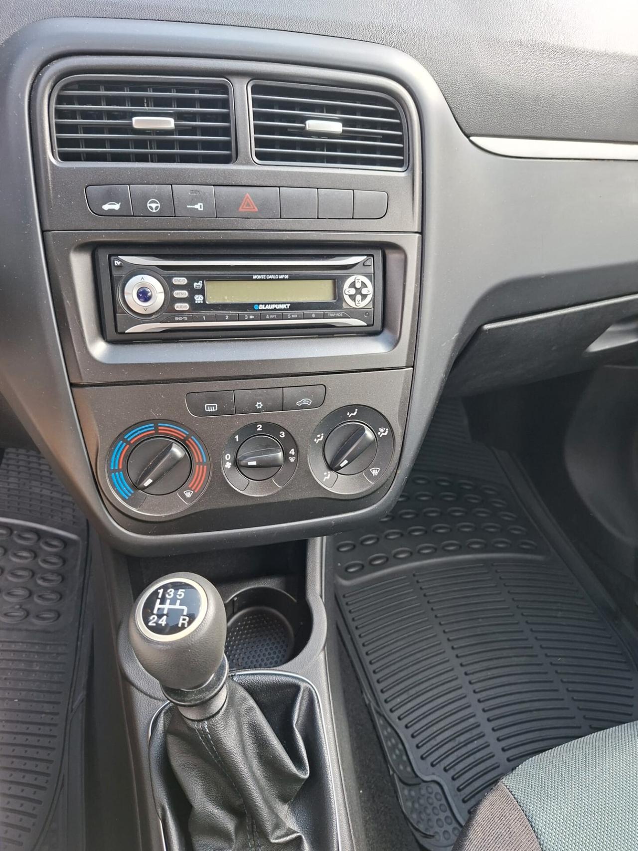 Fiat Grande Punto fire
