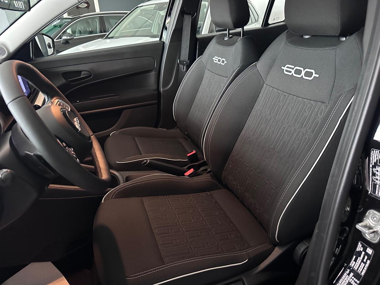 Fiat 600 Hybrid 110 CV DCT MHEV La Prima II