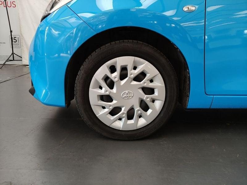 Toyota Aygo Connect 1.0 VVT-i 72 CV 5 porte x-play
