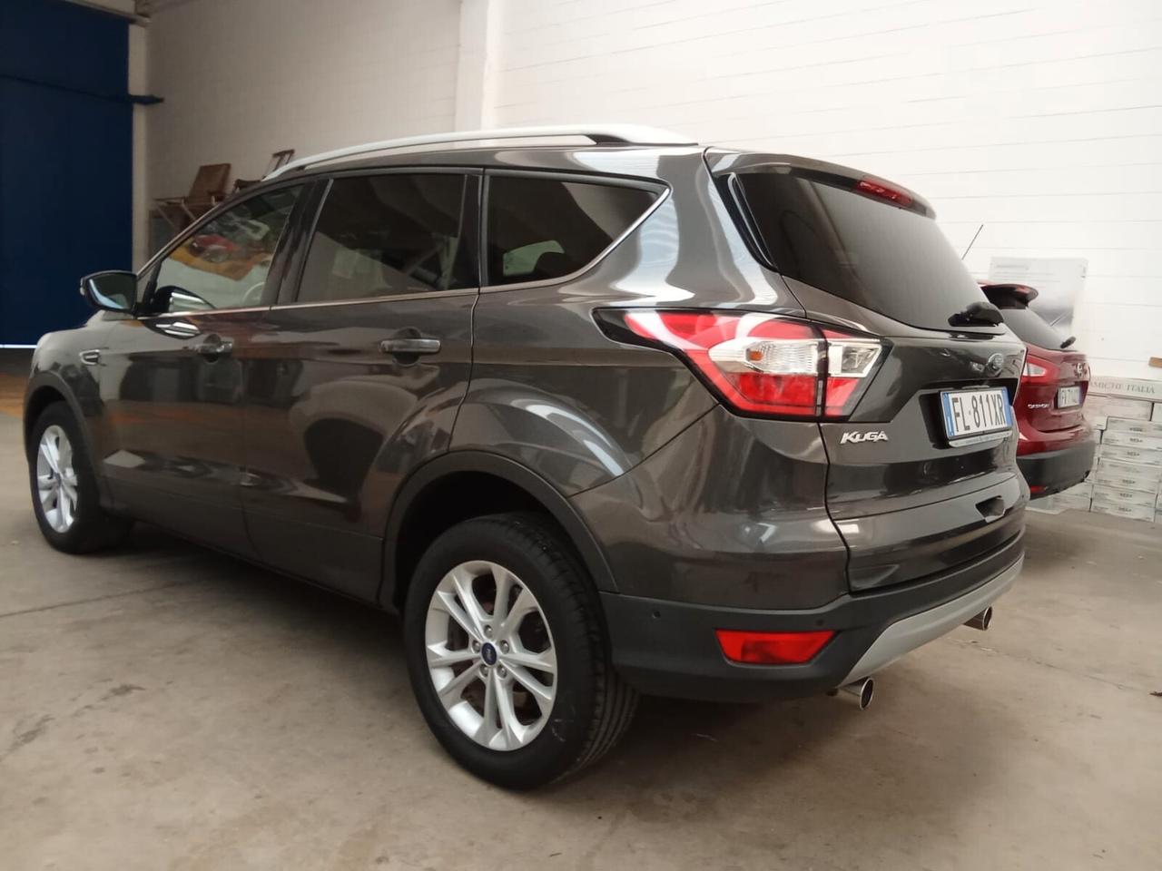 Ford Kuga 1.5 TDCI 120 CV S&S 2WD Powershift Titanium