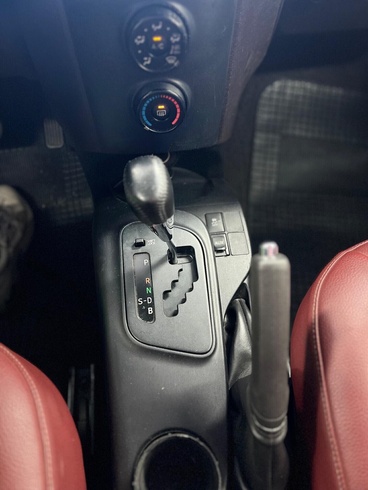 Toyota iQ 1.0 Multidrive