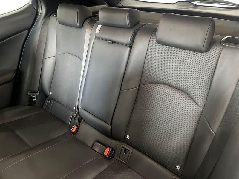 Lexus UX Hybrid Luxury