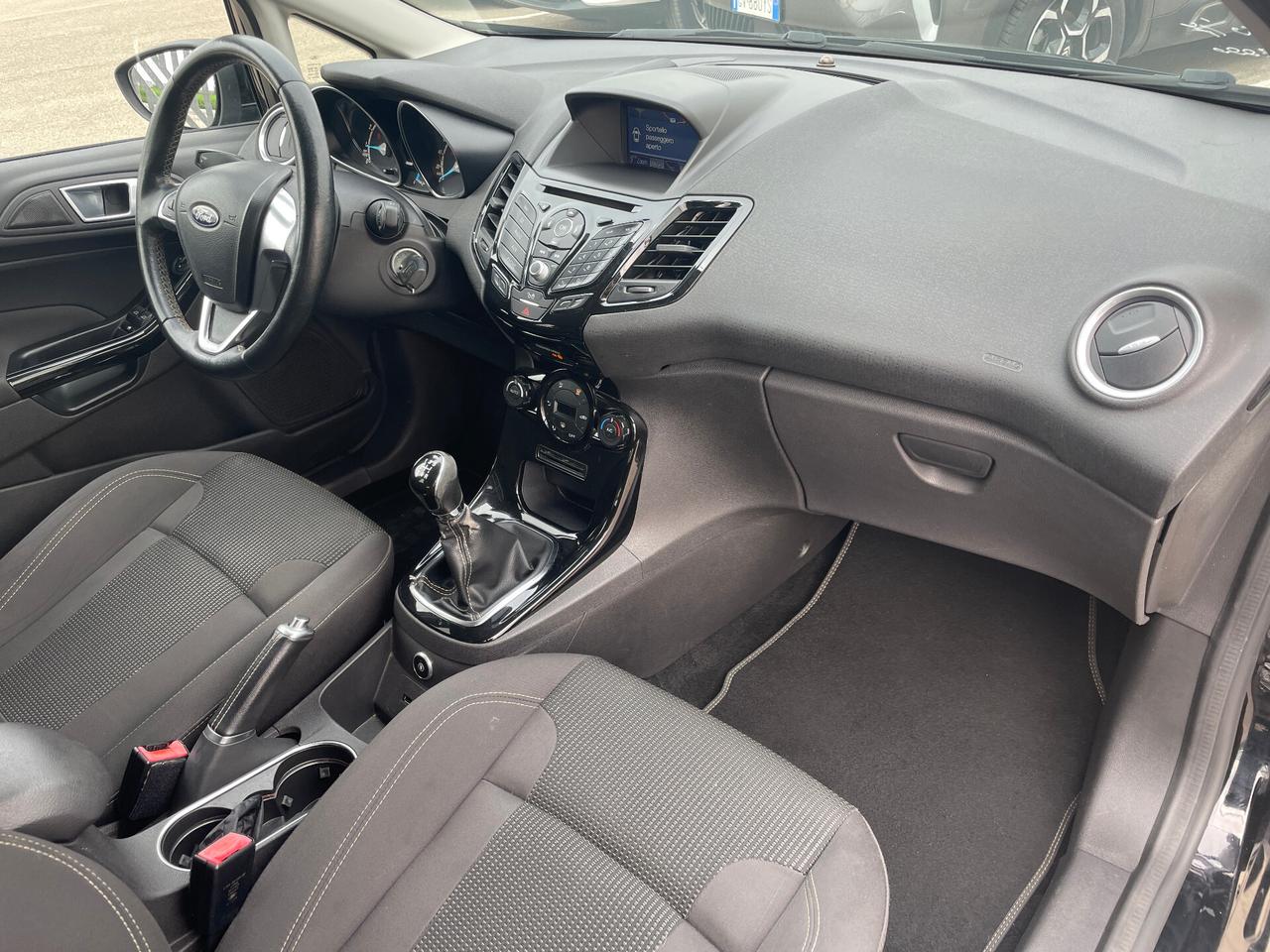 Ford Fiesta 1.4 5p. Bz.- GPL 95cv Titanium-NAVIGATORE