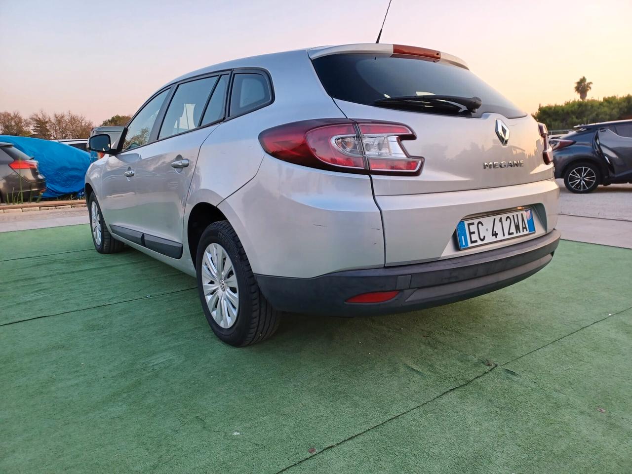 Renault Mégane 1.5 dCi 110CV EDC SporTour Luxe