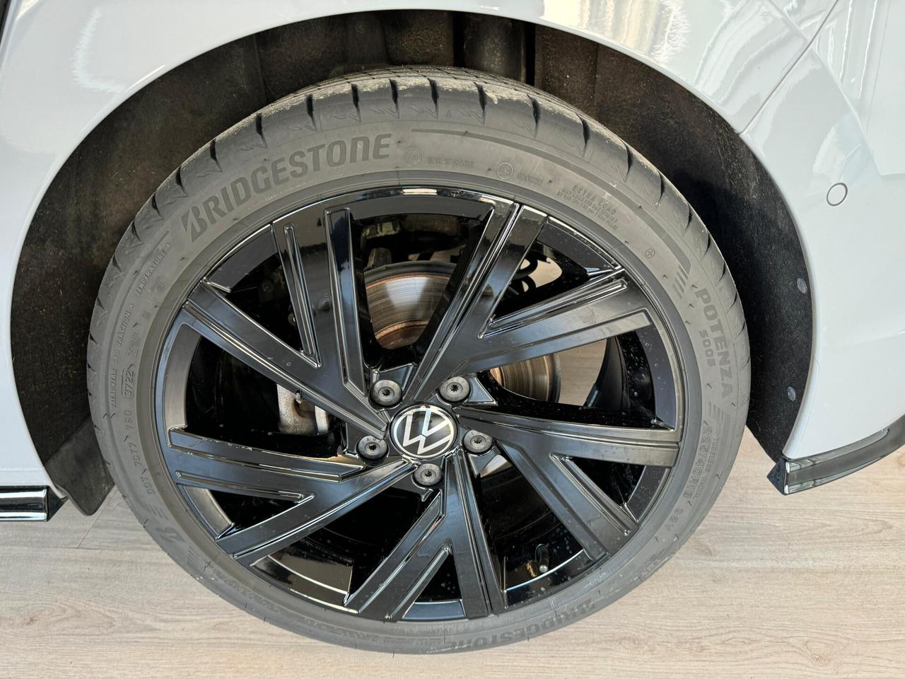 Volkswagen Golf 1.5 TSI EVO ACT R-Line