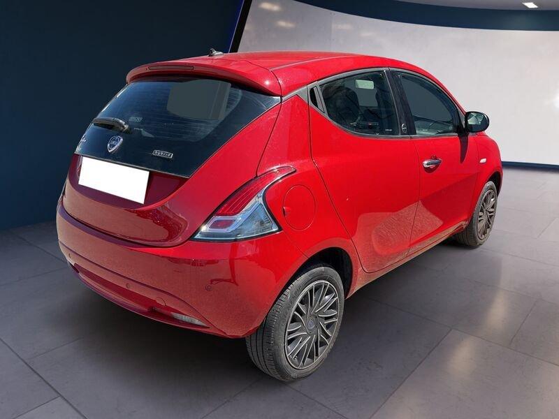 Lancia Ypsilon III 2015 1.0 hybrid Gold s&s 70cv