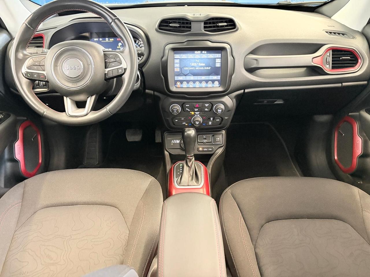 J Renegade 1.3Hyb. 4xe L-Lock Trailh 240 P-In 2021