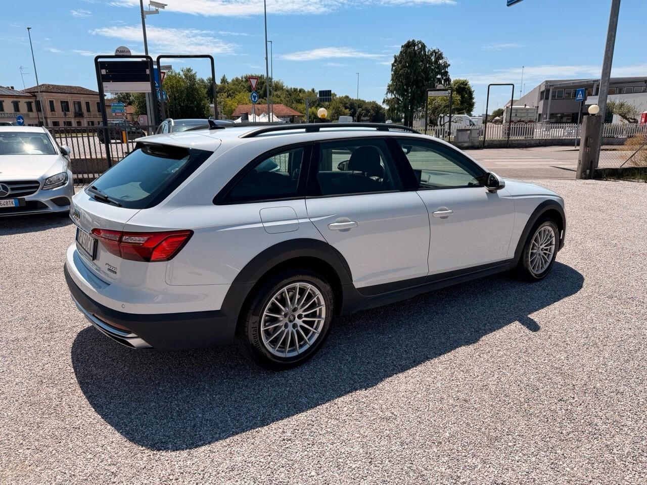 Audi A4 allroad Quattro 40 2.0 tdi mhev Business 204cv s-tronic