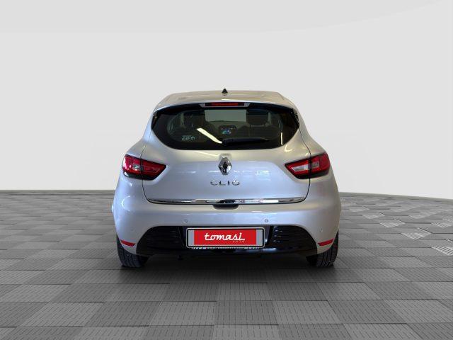 RENAULT Clio Clio TCe 75 Moschino Intens
