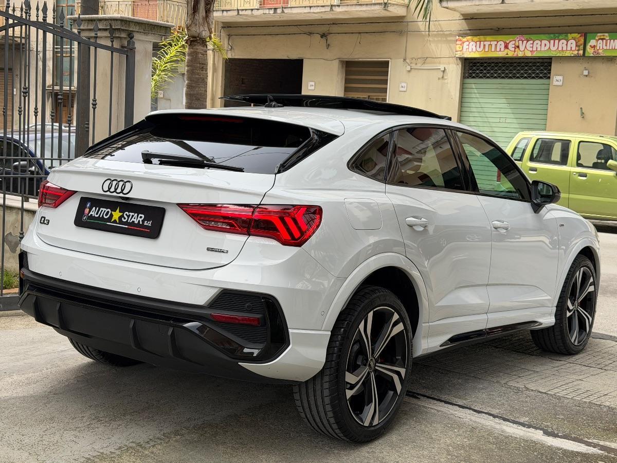 Audi Q3 Sportback 40TDI Quattro S-line Identity Black 193CV