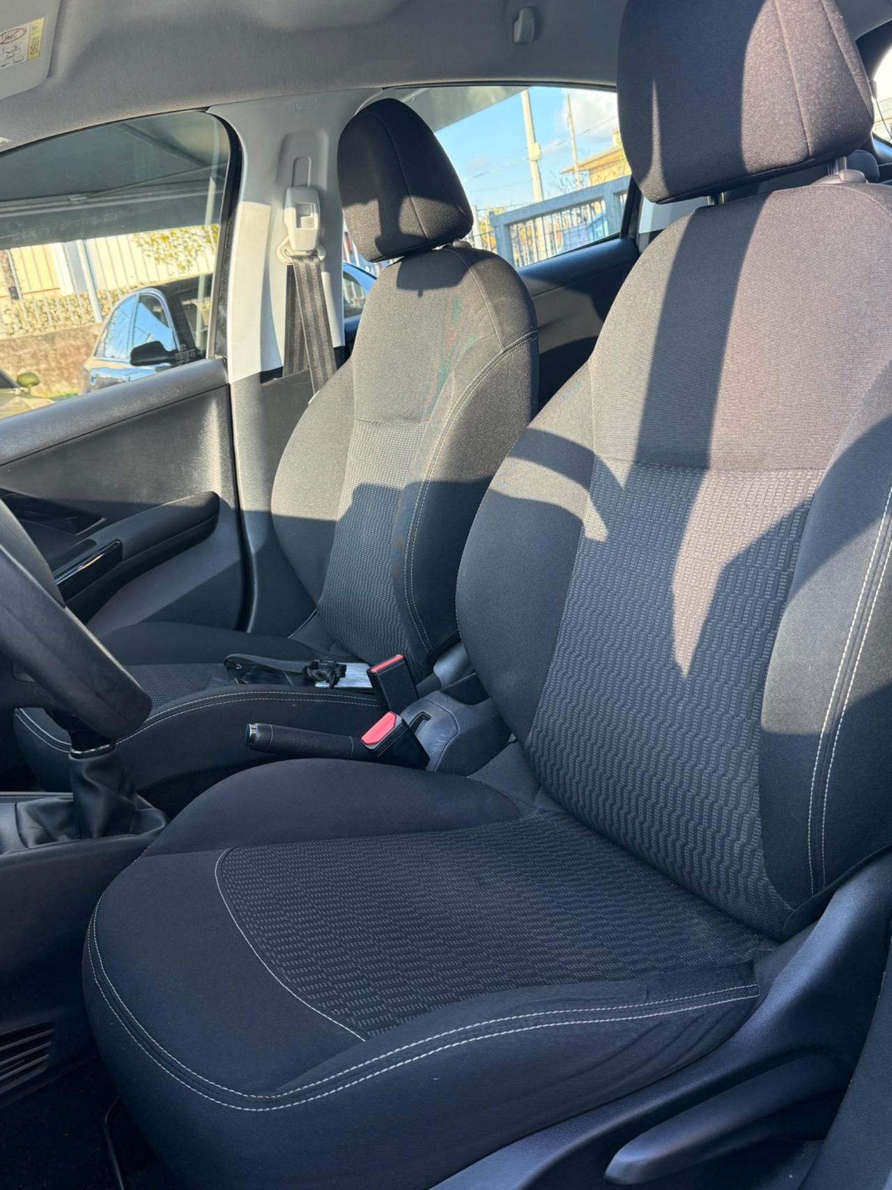 Peugeot 208 BlueHDi 75 5p Allure