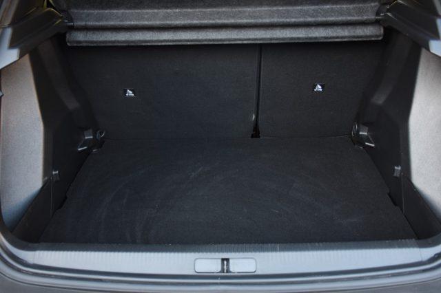PEUGEOT 2008 BlueHDi 130 S&S EAT8 Allure