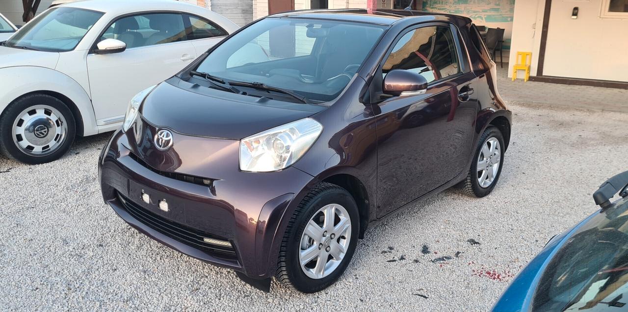 Toyota iQ 1.0
